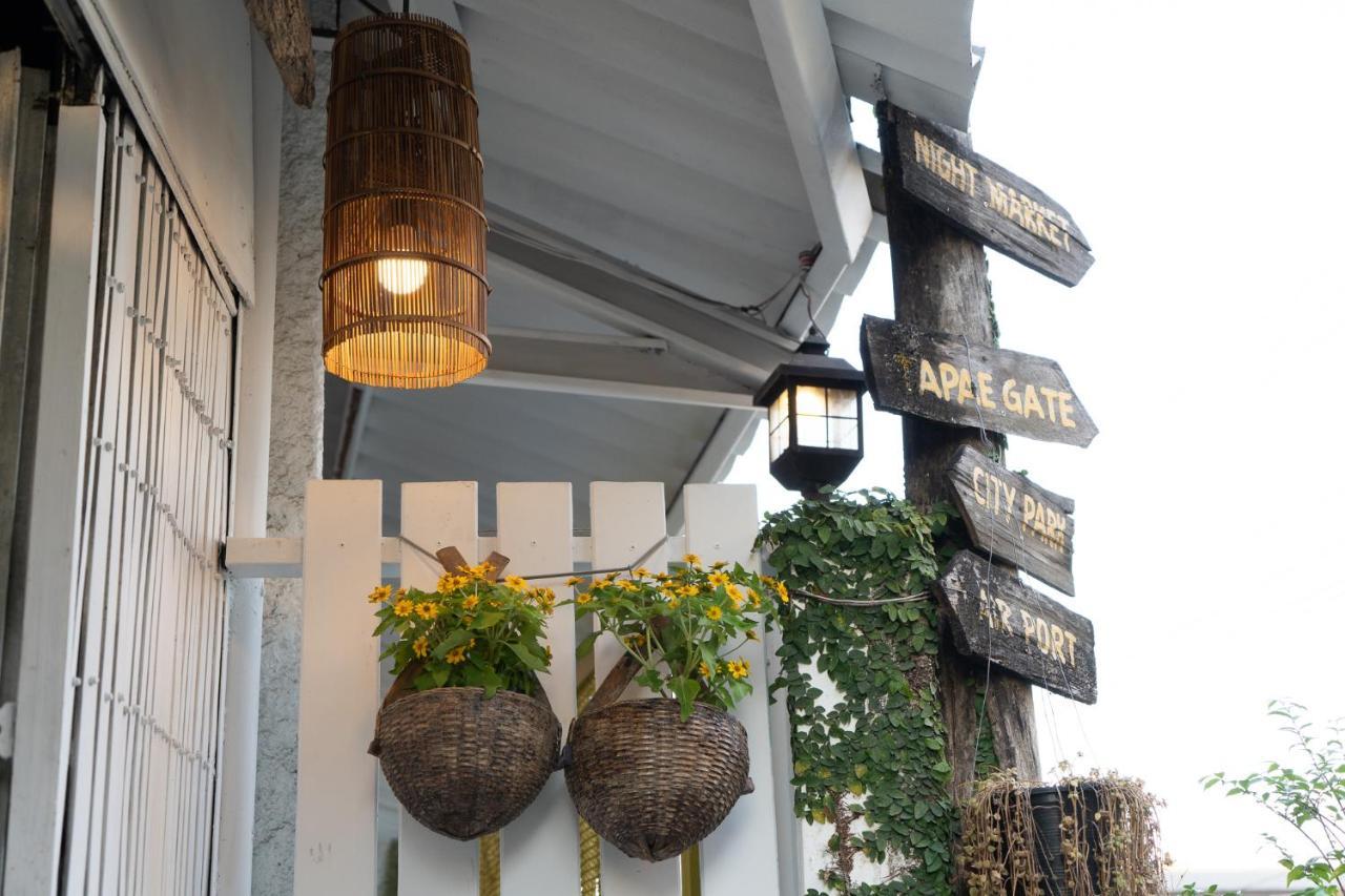 Past Tense Hostel Chiang Mai Exterior photo