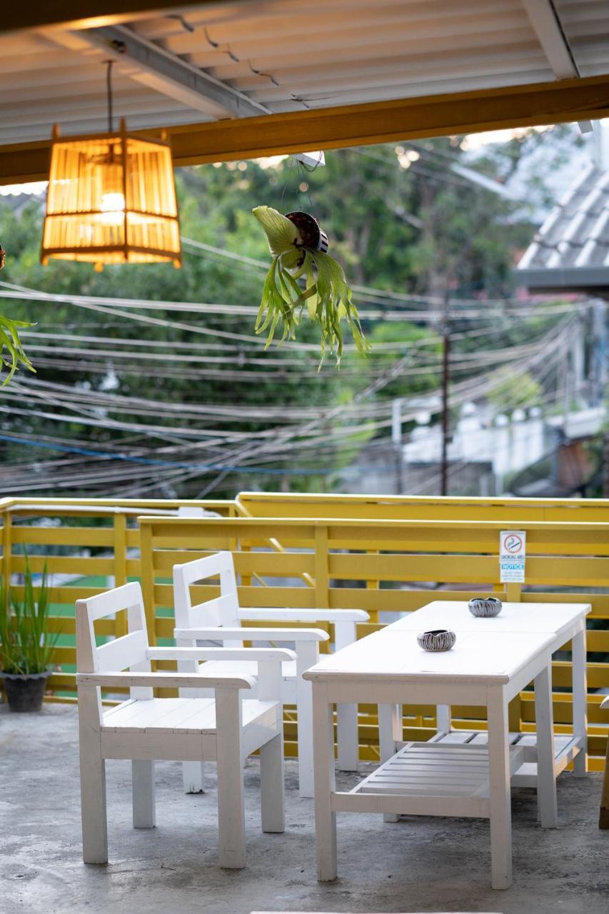 Past Tense Hostel Chiang Mai Exterior photo