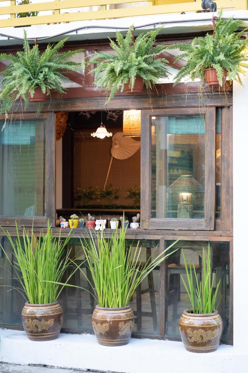 Past Tense Hostel Chiang Mai Exterior photo