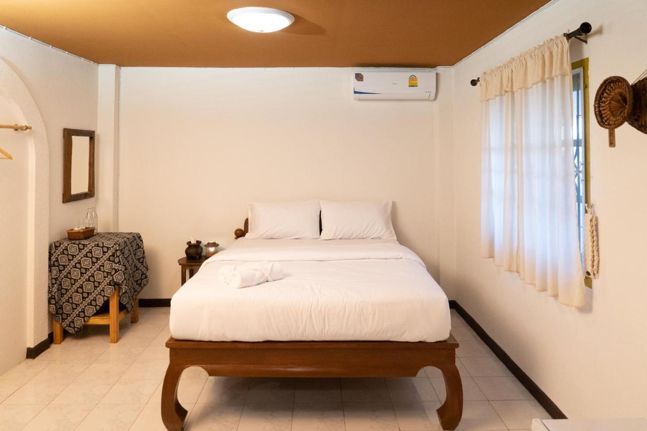 Past Tense Hostel Chiang Mai Exterior photo